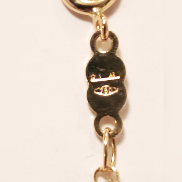 Jewelry - Picture 4 of 5